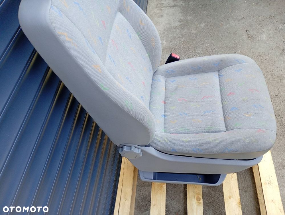 fotel prawy siedzenie pasażera vw transporter t5 t5 lift 2003-2015 - 10