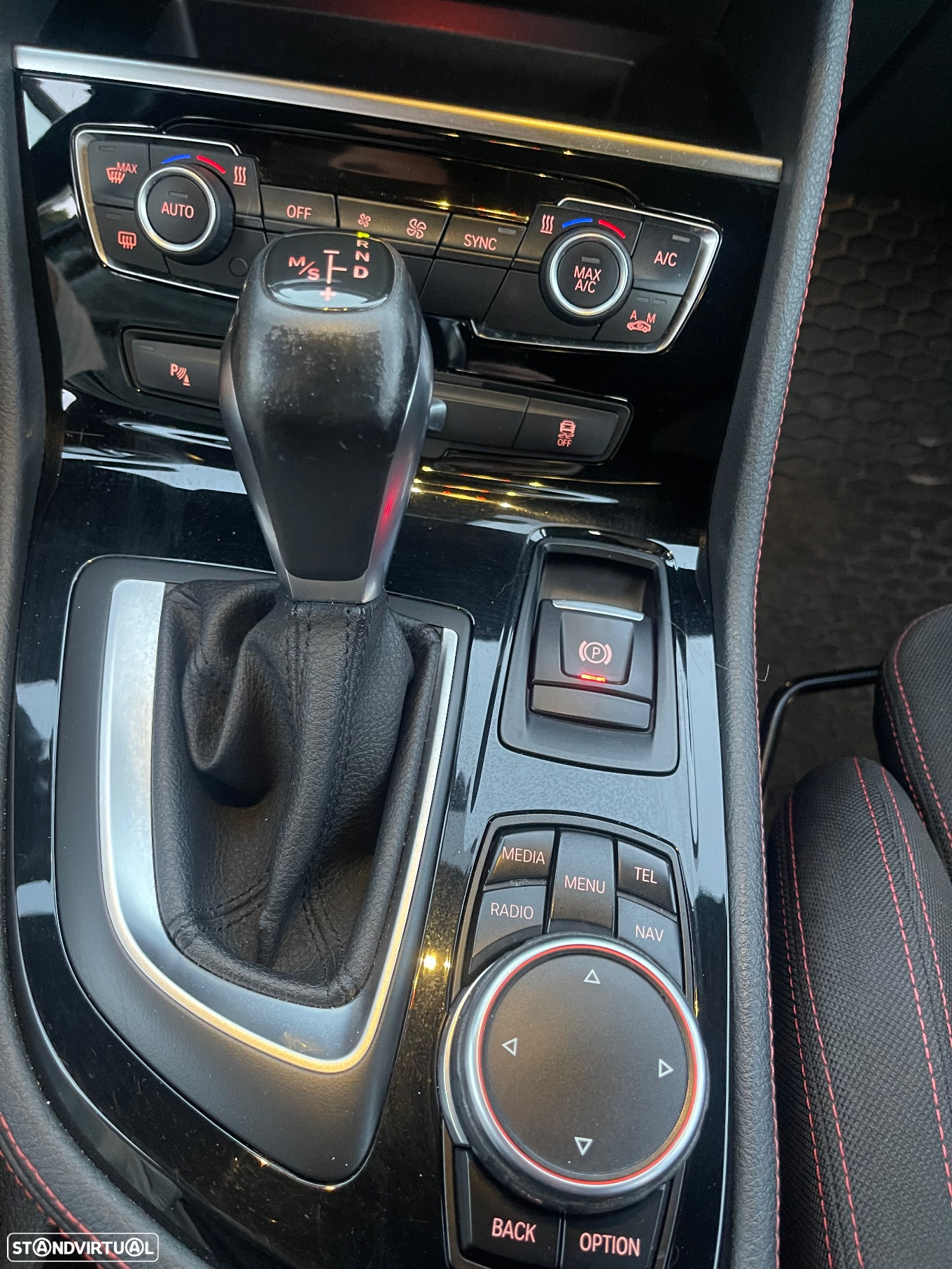 BMW 218 Active Tourer d Aut. Sport Line - 26