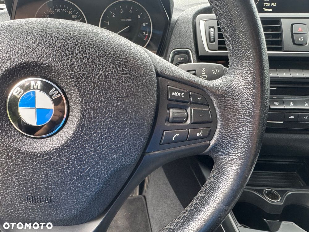 BMW Seria 1 118i Edition Metropolitan - 17