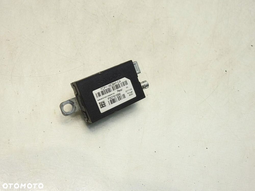WZMACNIACZ ANTENY VOLVO V60 7CP1-18C847-CA - 7