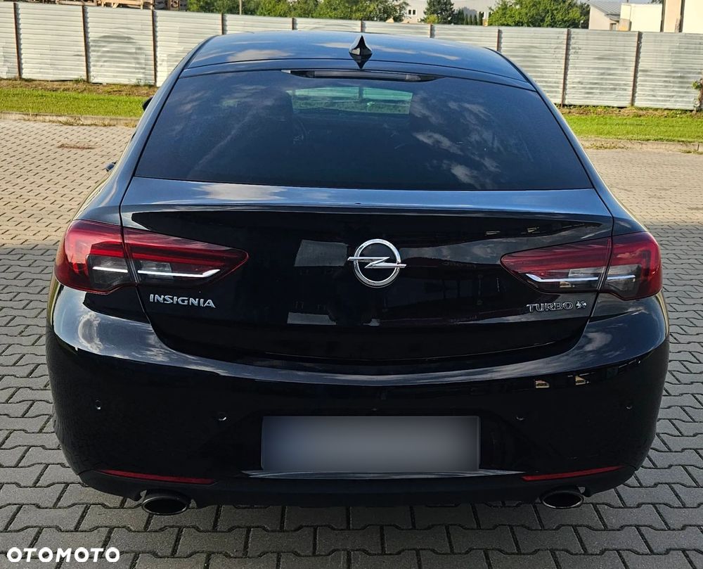 Opel Insignia 2.0 T 4x4 Elite S&S - 9