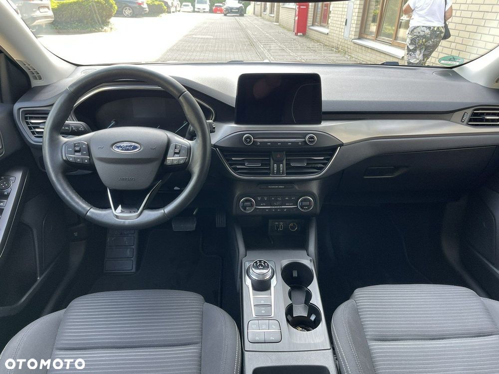 Ford Focus - 26