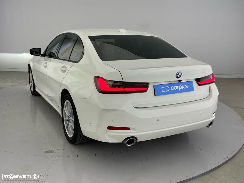 BMW 320 e Auto - 30