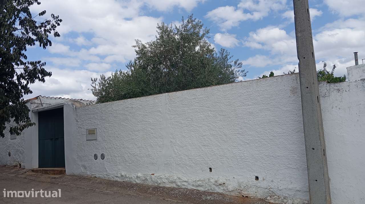 Moradia à venda - Grande imagem: 2/2