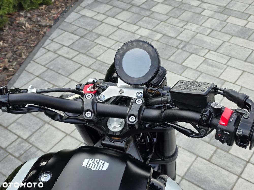 Yamaha XSR - 19