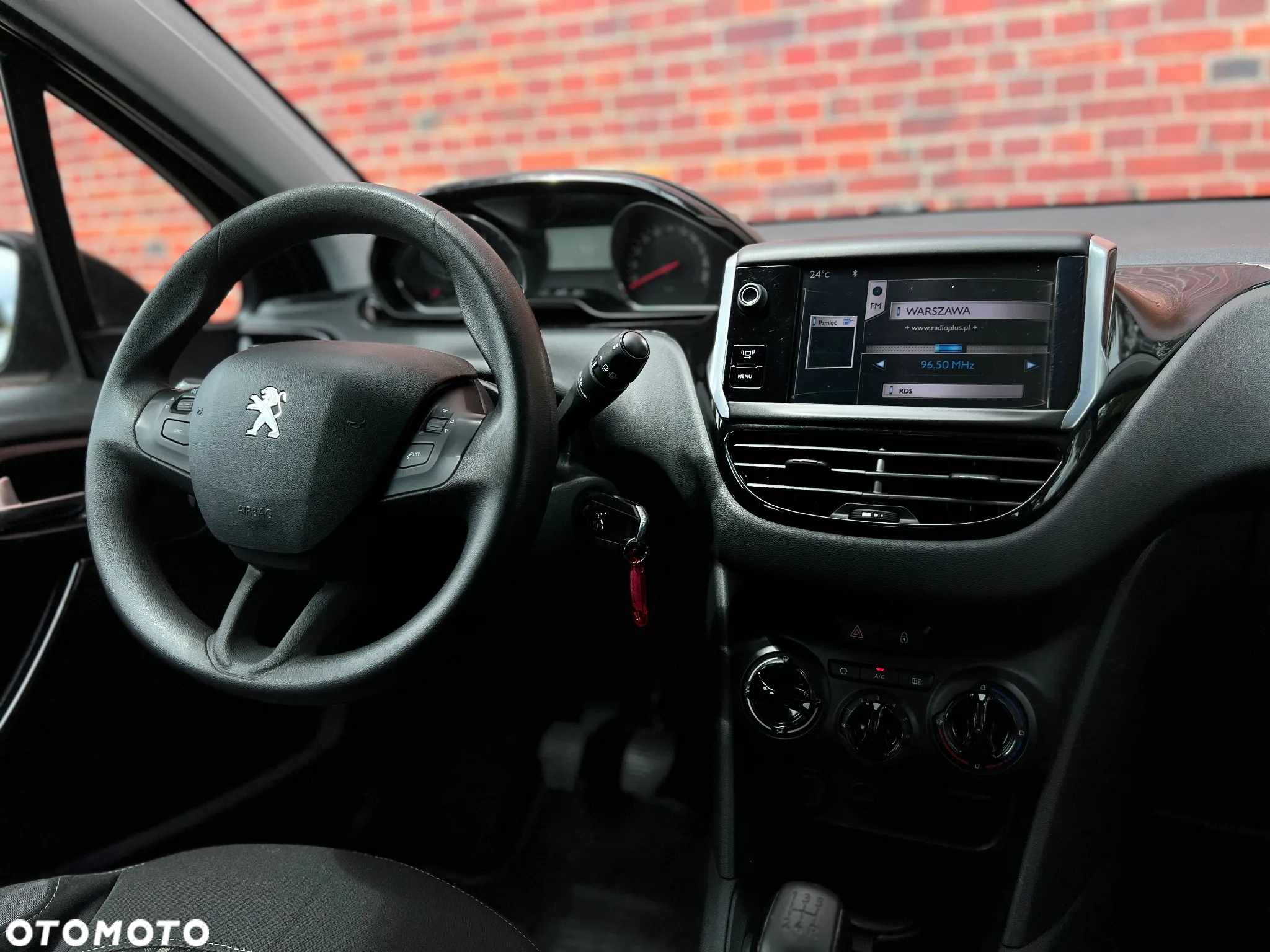 Peugeot 208 - 7