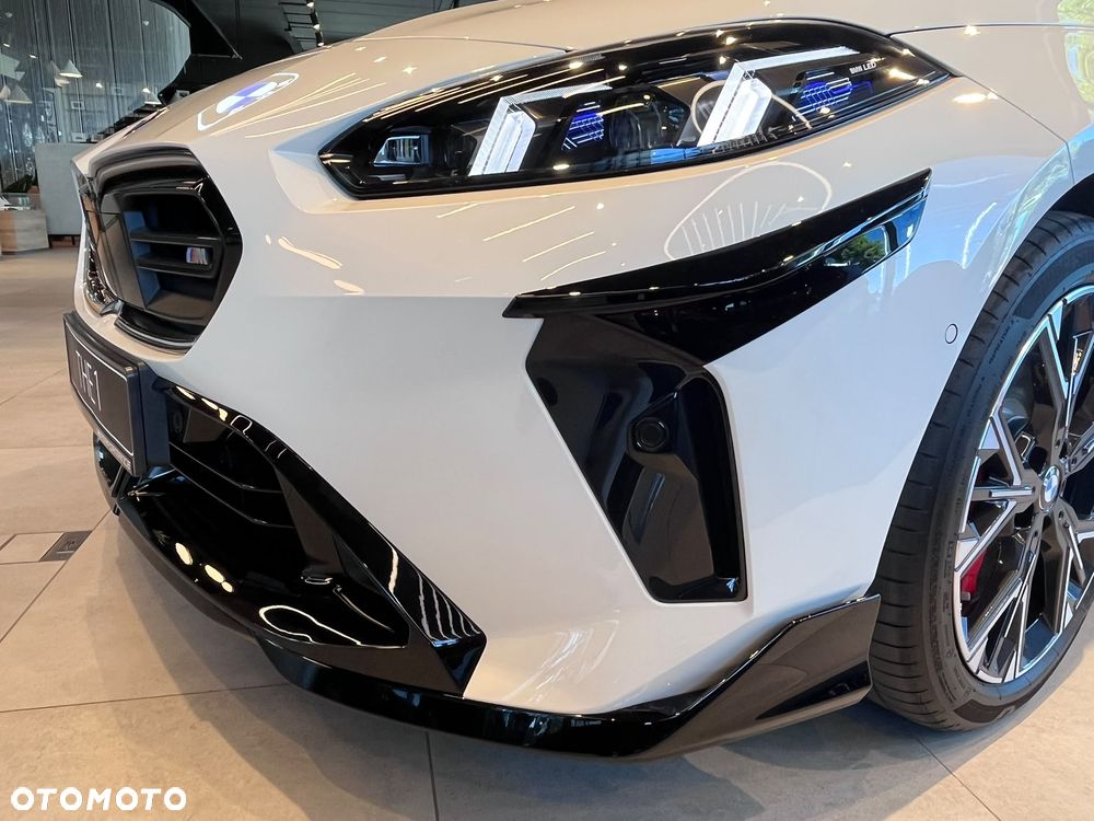 BMW Seria 1 - 32