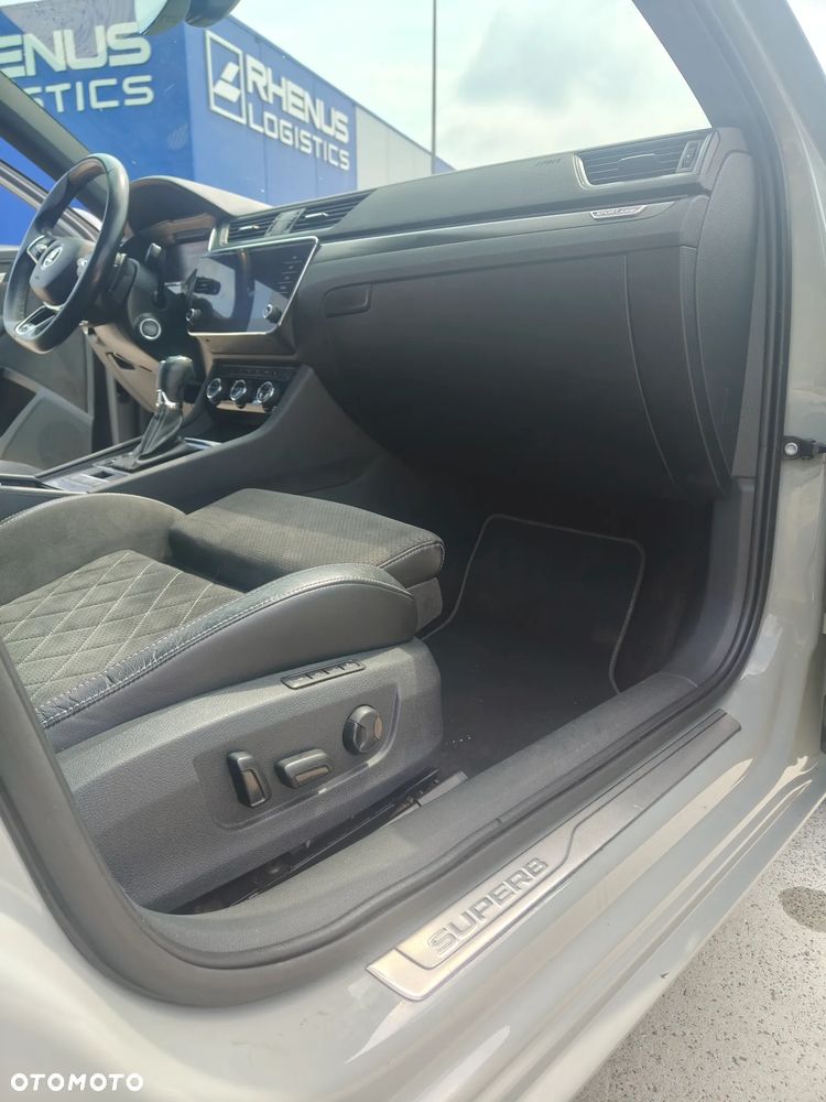 Skoda Superb 2.0 TDI SCR Sportline DSG - 21