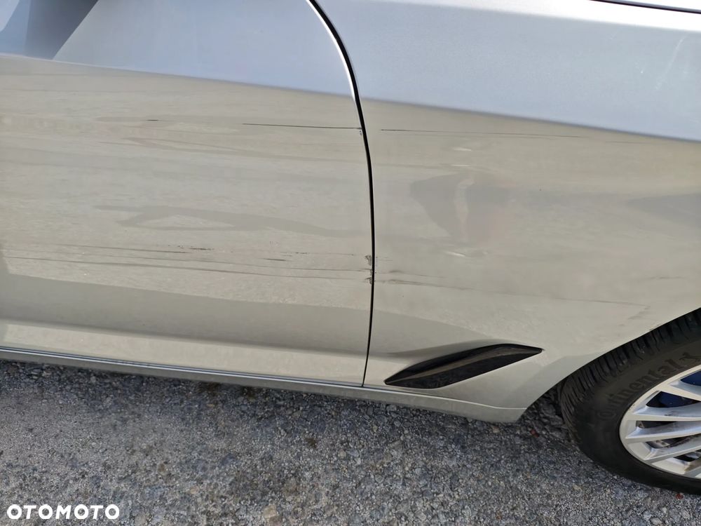 BMW Seria 5 530i Sport Line - 22