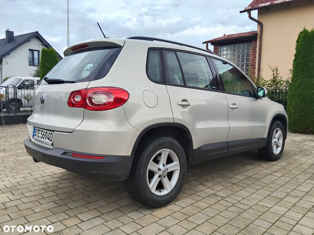Volkswagen Tiguan - 14
