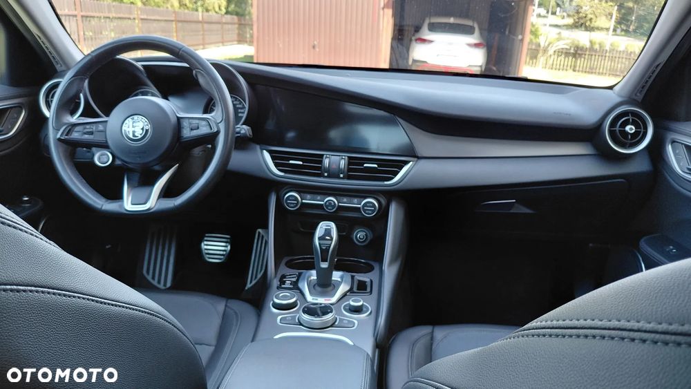 Alfa Romeo Giulia 2.0 Turbo Sprint - 25