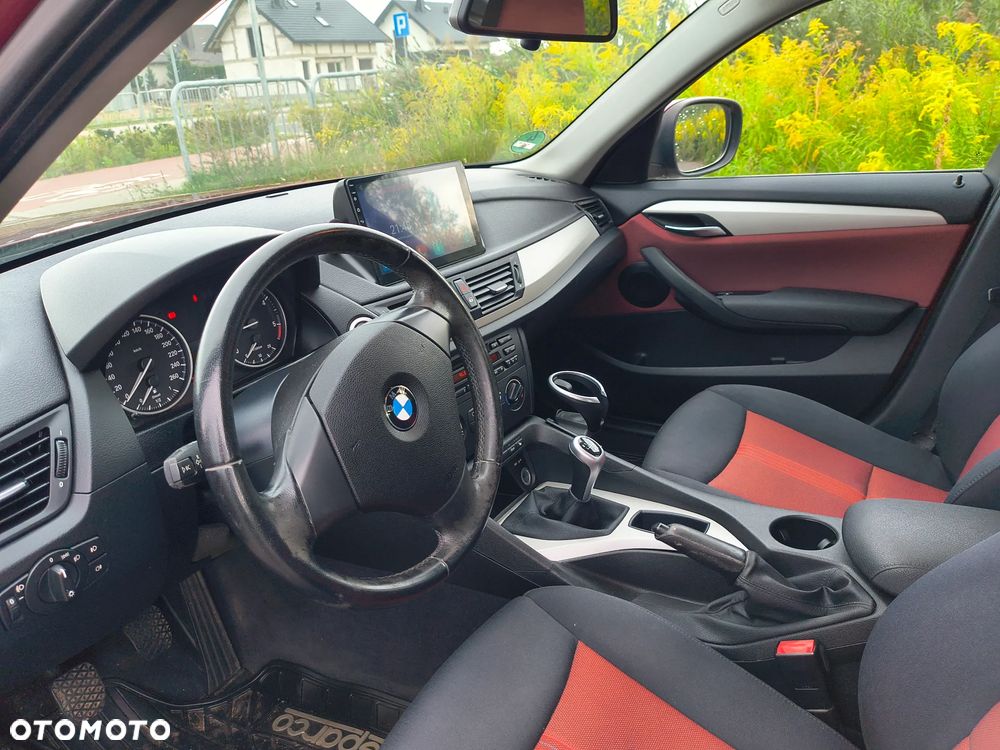 BMW X1 sDrive18d Sport Line - 22