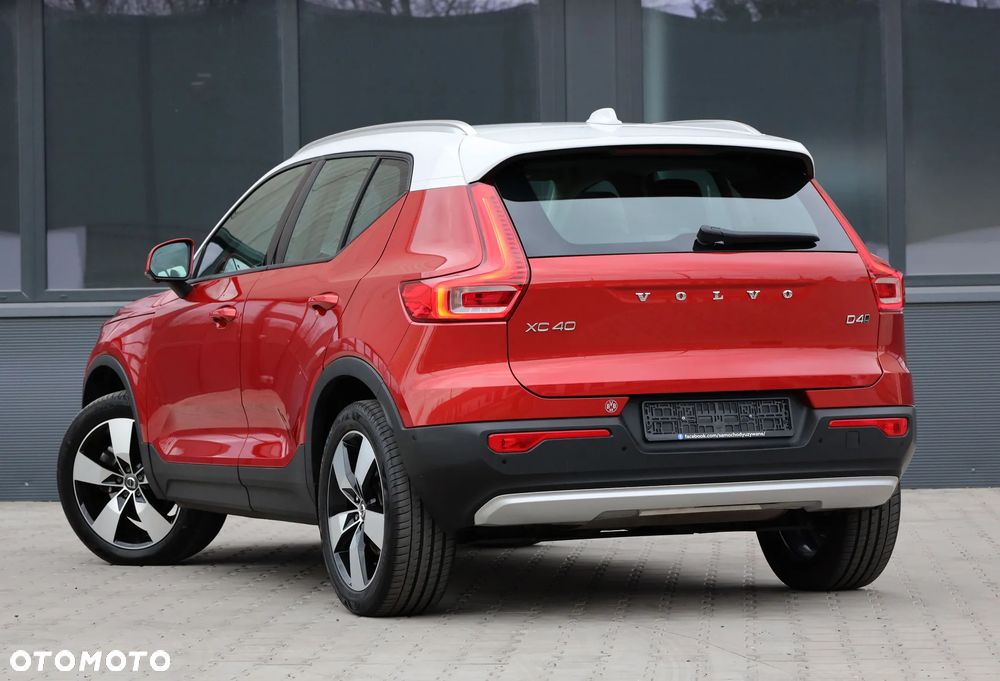 Volvo XC 40 D4 AWD Geartronic R-Design - 7