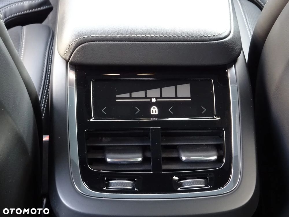Volvo XC 60 B5 D AWD Geartronic RDesign - 34