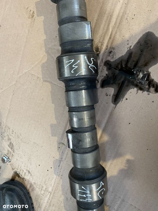 Wałek rozrządu Scania 144 V8 374897 1350914 - 3
