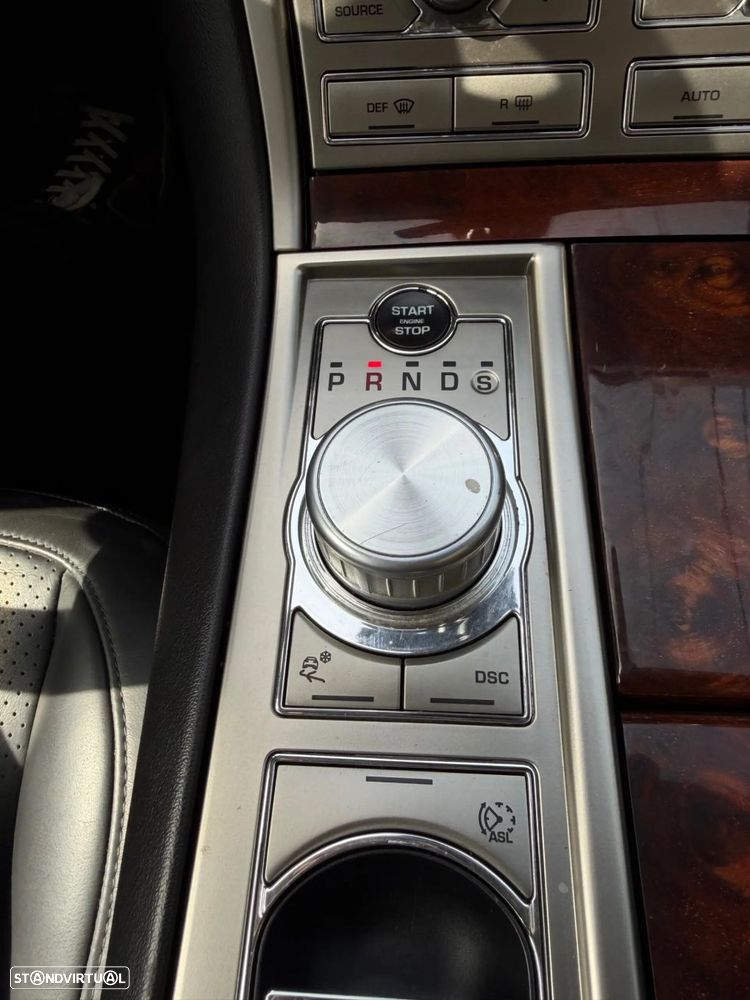 Jaguar XF 2.7 D V6 Premium Luxury - 25
