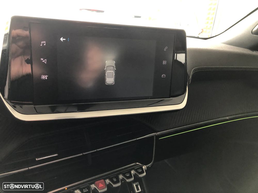 Peugeot 2008 1.2 PureTech GT - 18