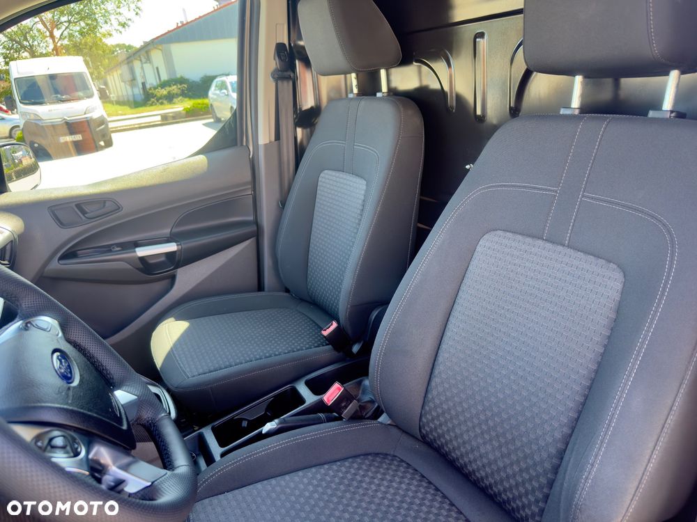Ford Transit Connect - 8