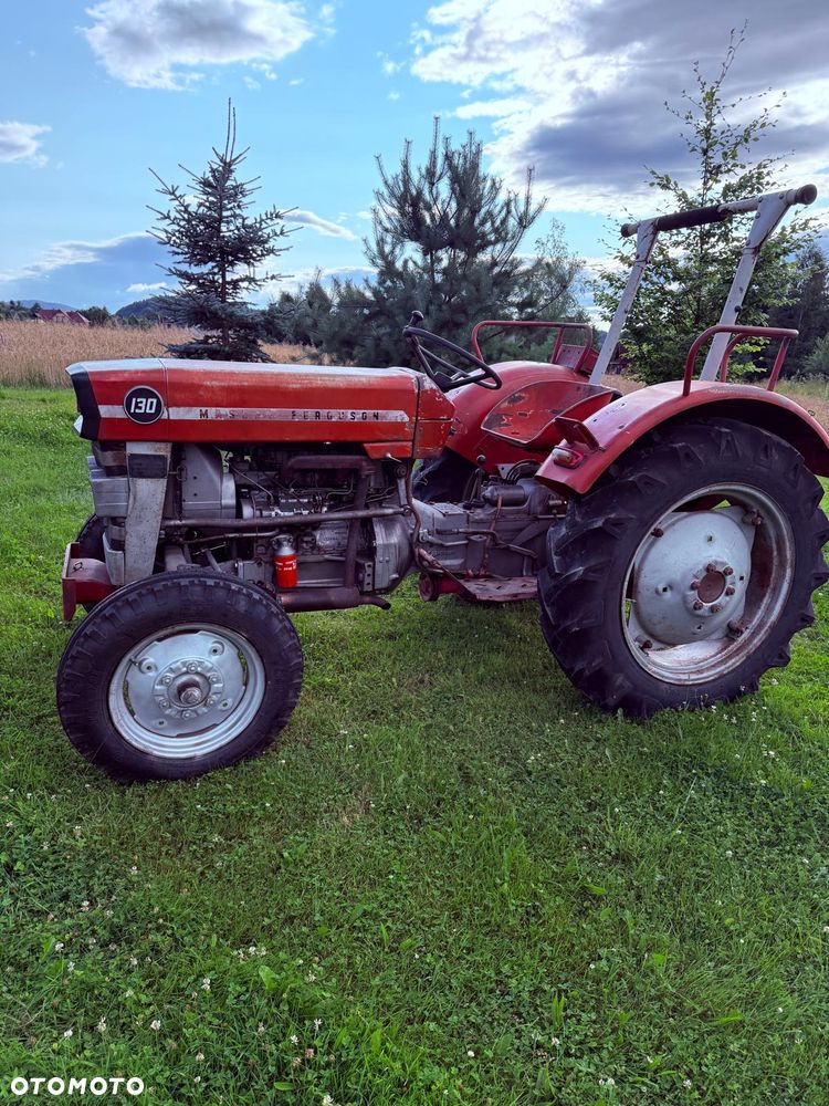 Massey Ferguson - 9