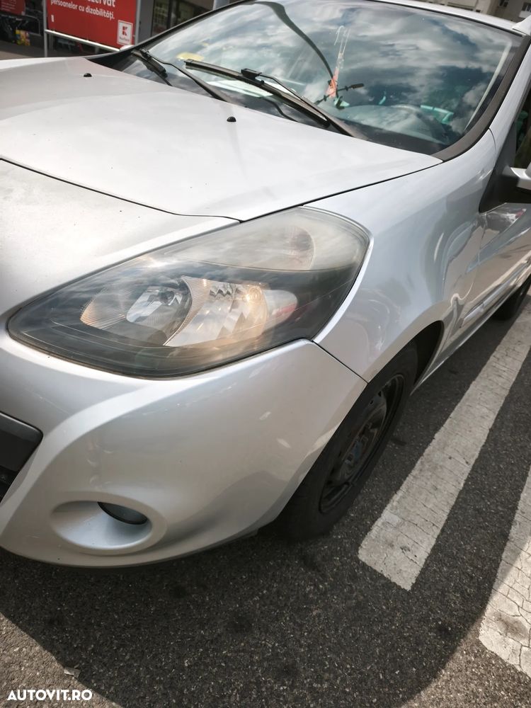 RENAULT Clio 2012 — imagine 8