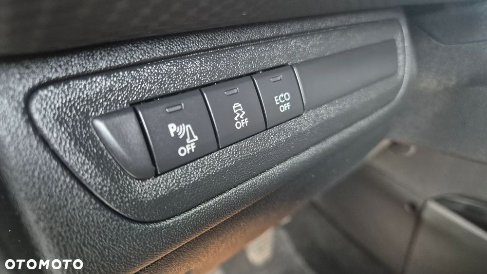 Peugeot 2008 PureTech 130 GPF Stop&Start Active - 8