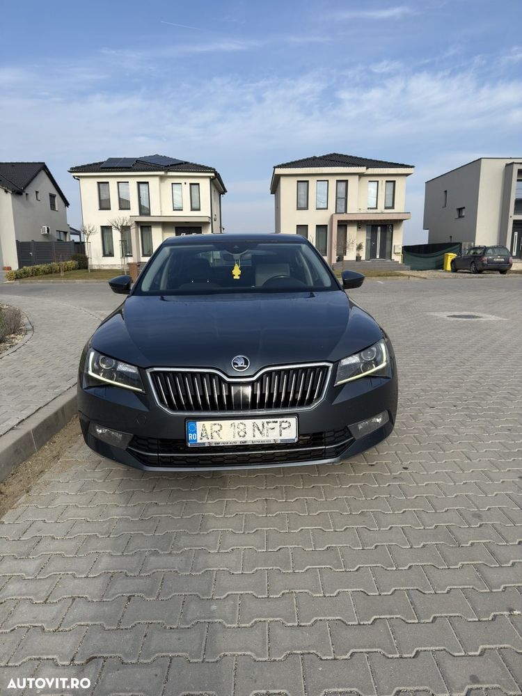 Skoda Superb 2.0 TDI DSG Style - 3