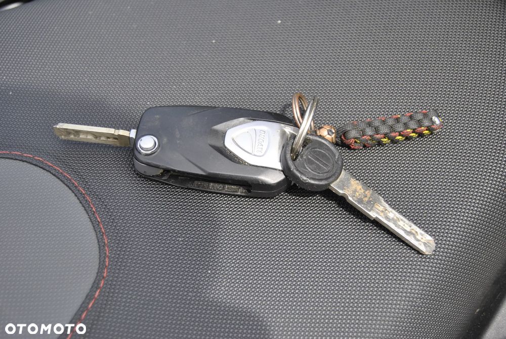 Ducati Multistrada - 25