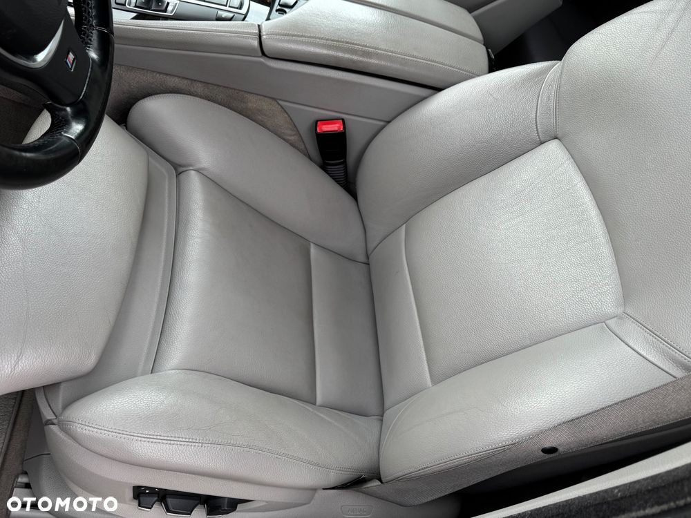 BMW Seria 5 535i - 15