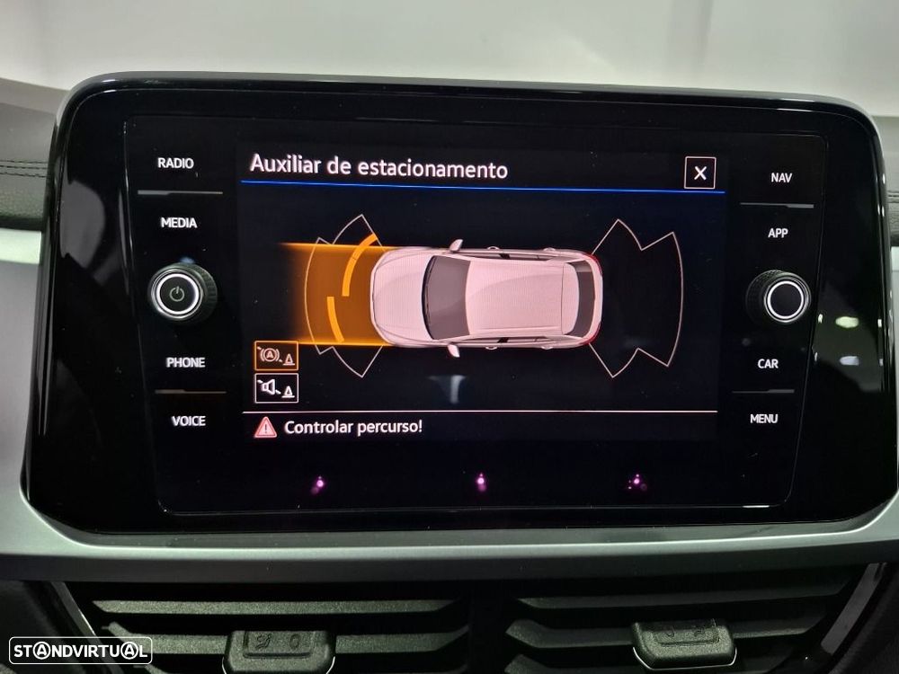 VW T-Roc 1.0 TSI Urban - 17