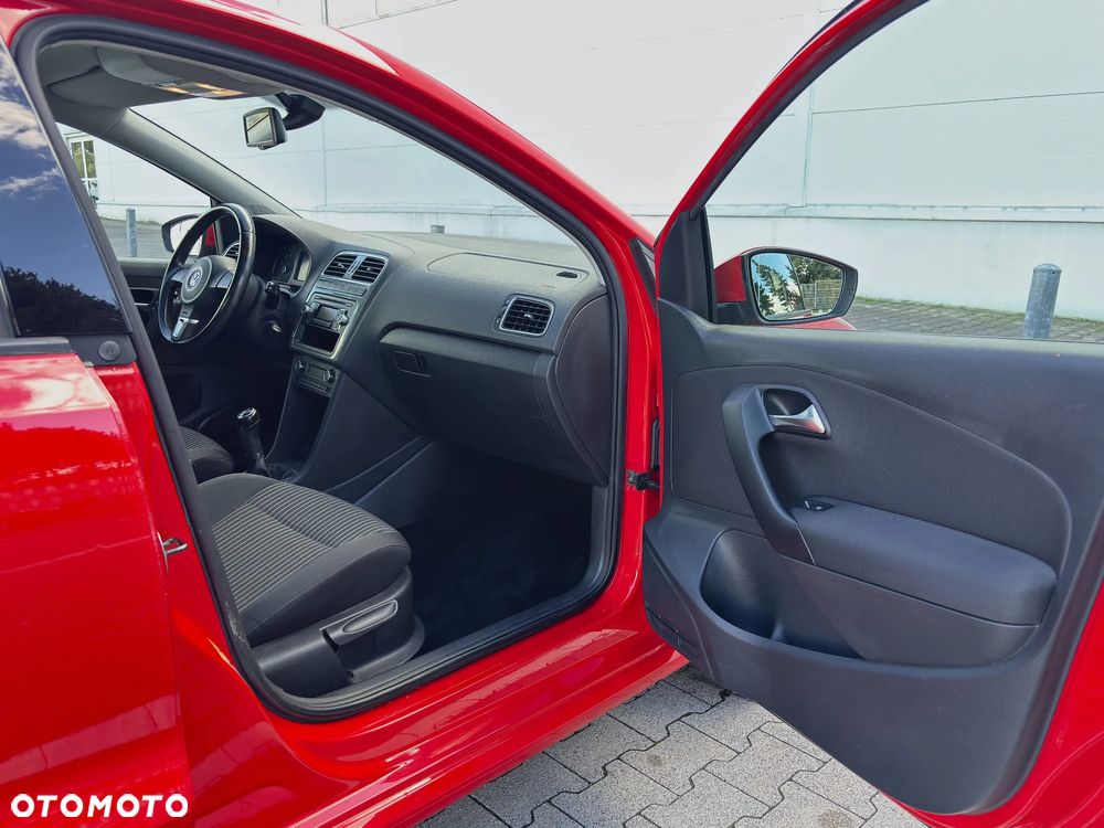 Volkswagen Polo 1.4 16V Highline - 28