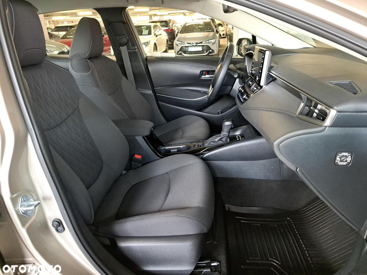 Toyota Corolla - 14