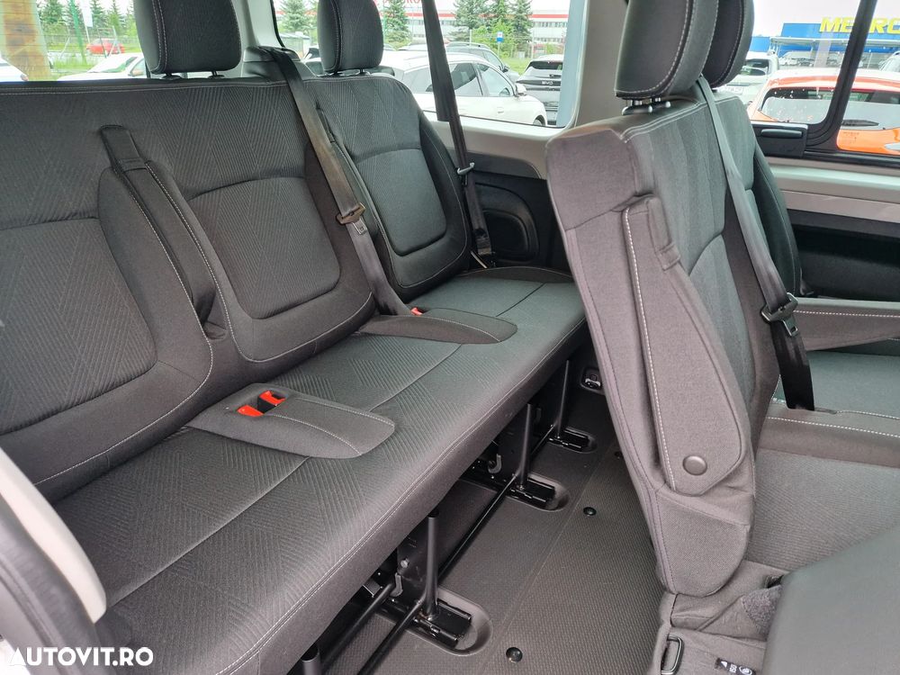 Renault Trafic 2.0 Blue dCi 150 S&S L2 8+1 Zen - 29