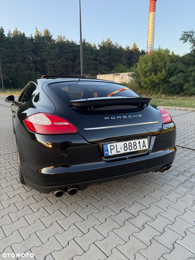 Porsche Panamera 4S - 4