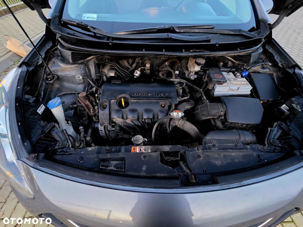 Hyundai i30 1.4 Comfort - 14