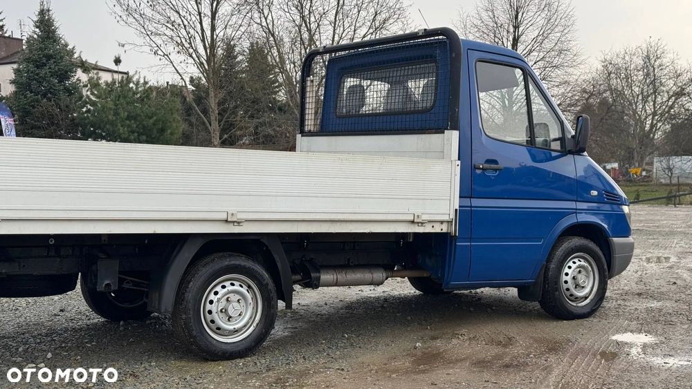 Mercedes-Benz Sprinter - 4