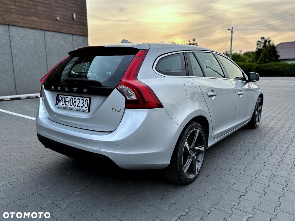 Volvo V60 2011 photo 4