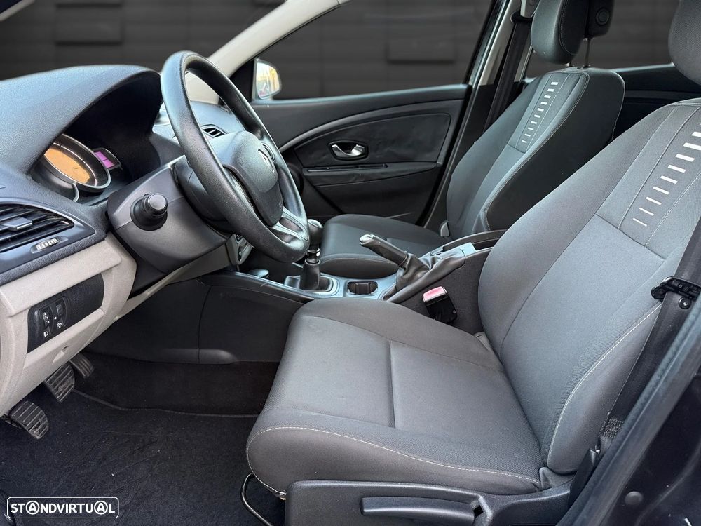 Renault Mégane Sport Tourer 1.5 dCi Luxe - 6