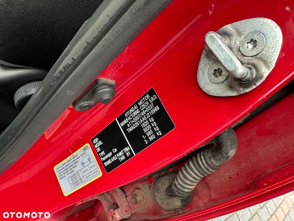 Hyundai i30 1.4 Classic + - 21