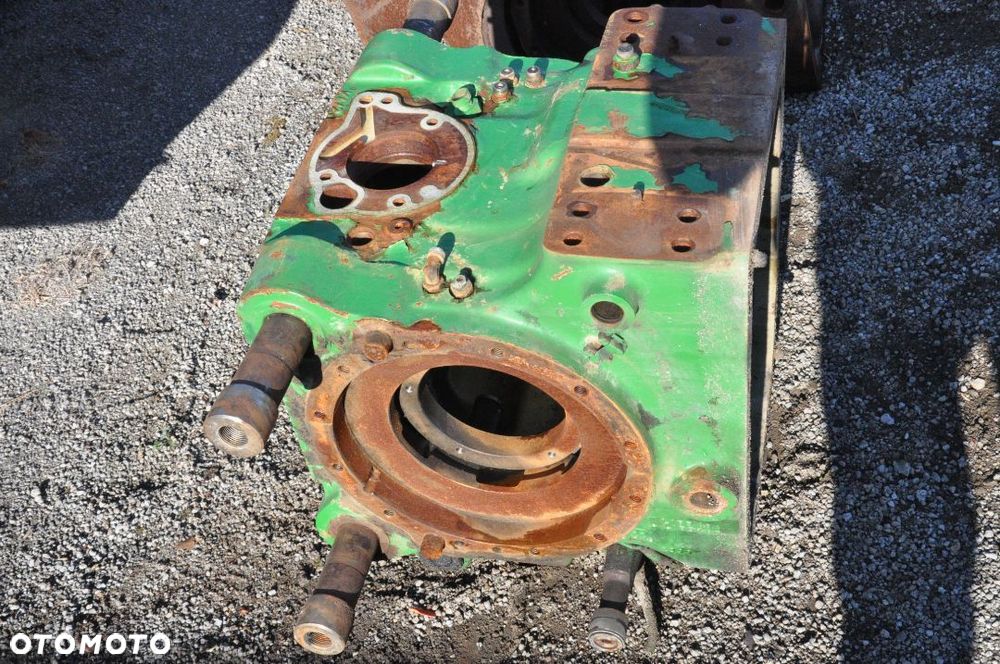 OBUDOWA MOSTU TYŁ JOHN DEERE L155484 / L155485 - 2