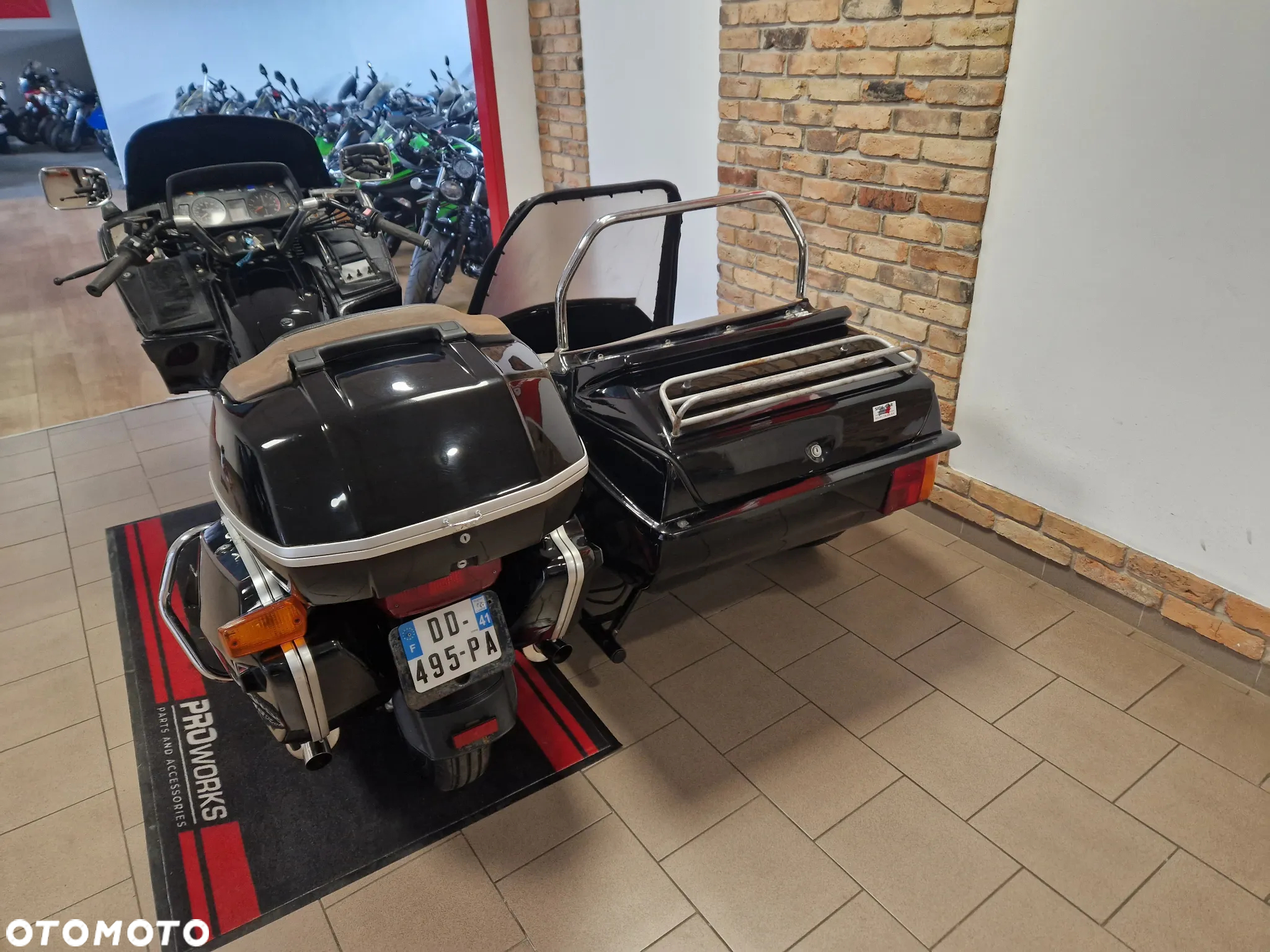 Yamaha XVZ - 9