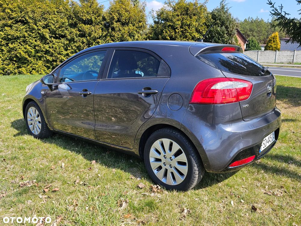 Kia Rio 1.2 Dream Team Edition - 9