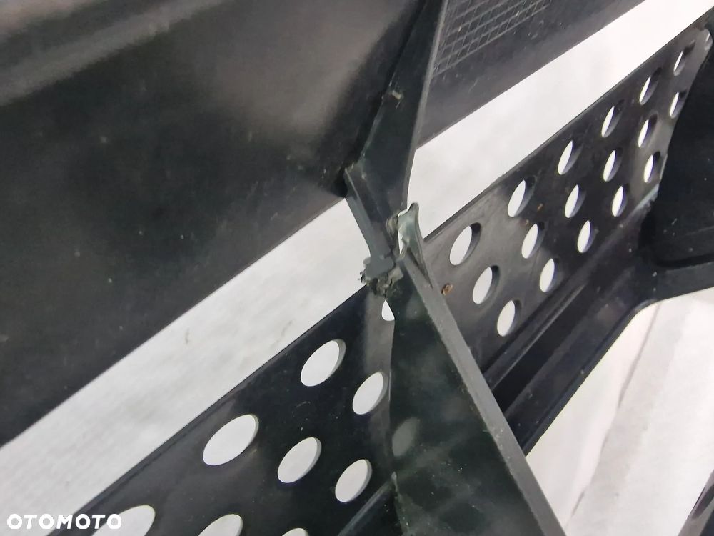 MERCEDES SPRINTER W906 LIFT 13- ATRAPA / GRILL PRZEDNI PRZÓD , NR A9068880523 / A9068800785 / A9068800885 , NR AUKCJI GL806 - 15