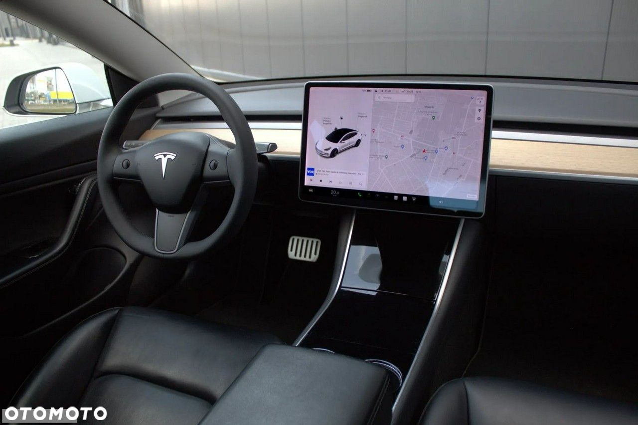 Tesla Model 3 Langstreckenbatterie Allradantrieb Dual Motor - 14