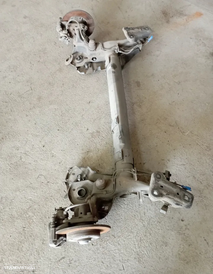 Eixo Traseiro Peugeot 208 1.6 Hdi 2013 - 2