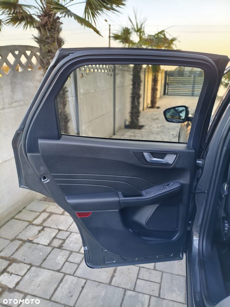 Ford Kuga 2.5 Duratec FHEV TITANIUM - 20