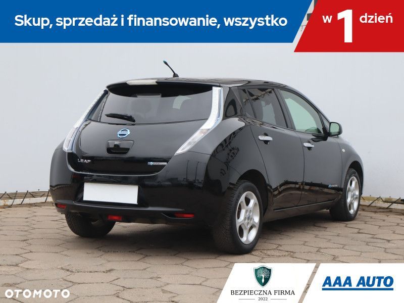 Nissan Leaf - 7