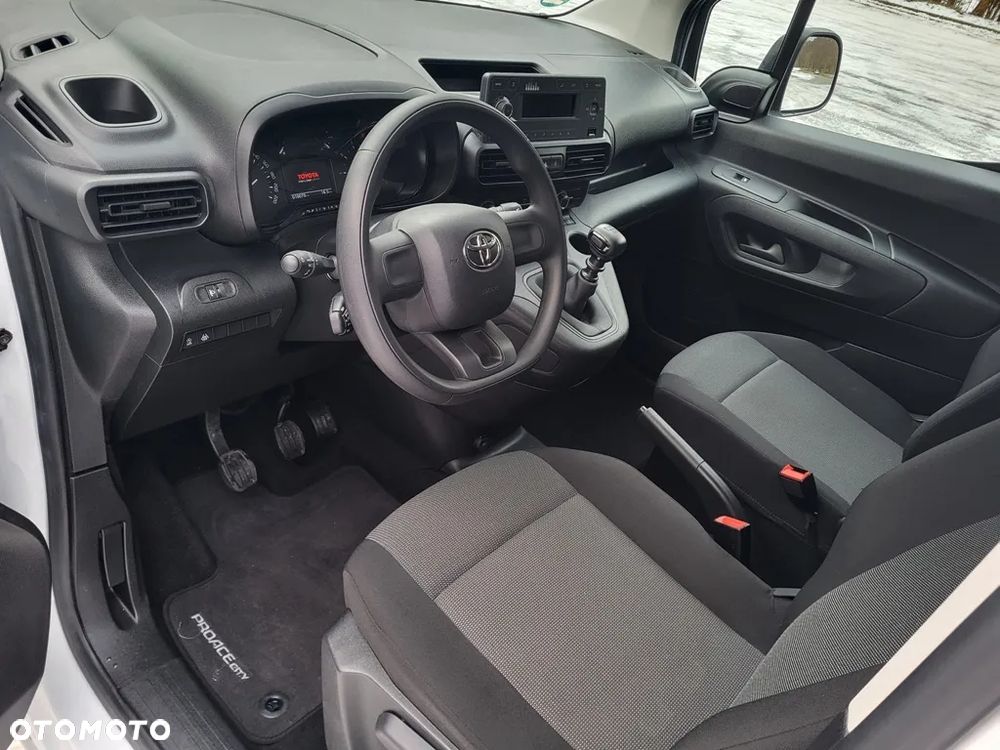 Toyota Proace City Verso 1.2 Turbo L1 Combi - 14