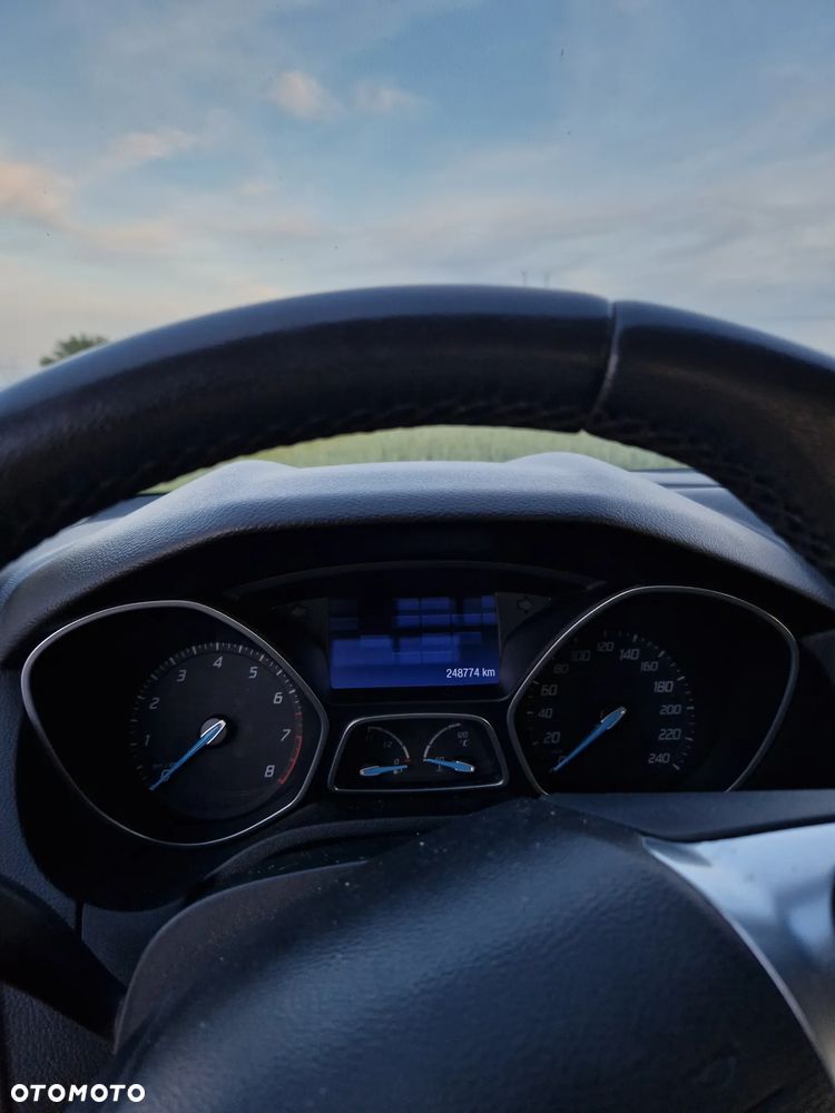 Ford Focus 1.0 EcoBoost Titanium - 12