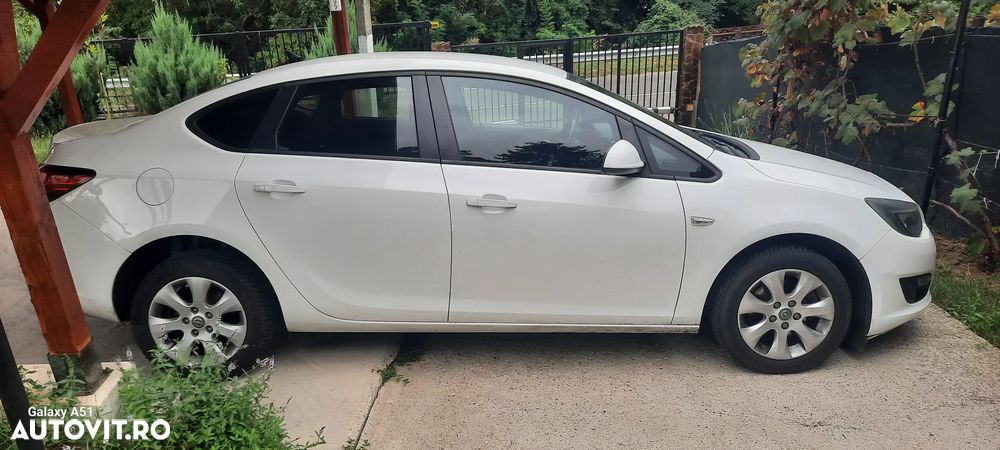 Opel Astra 1.6 CDTI ECOTEC Start/Stop Enjoy - 8