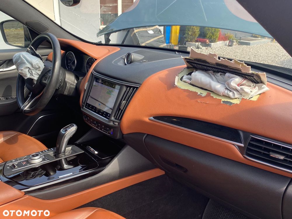 Maserati Levante S Q4 - 15